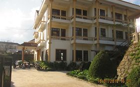 NHA KHACH TINH DOI SA PA Guest House